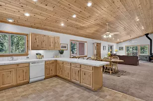 11967 Snowpeak Way, Truckee, CA 96161 - Photo 13