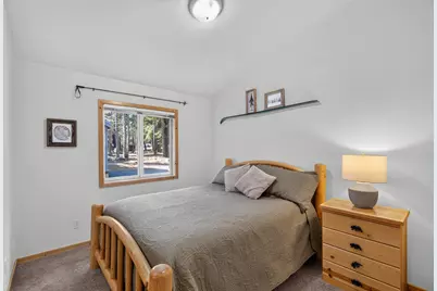 11967 Snowpeak Way, Truckee, CA 96161 - Photo 21