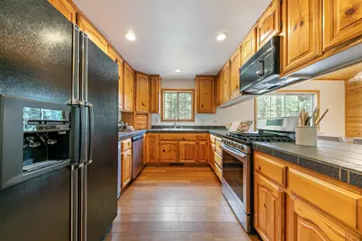 16440 Greenlee, Truckee, CA 96161 - Photo 9