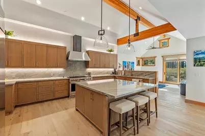 11582 Henness Road, Truckee, CA 96161 - Photo 9