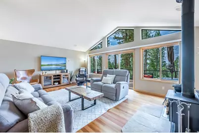 1380 Canterbury Drive, Kings Beach, CA 96143 - Photo 3