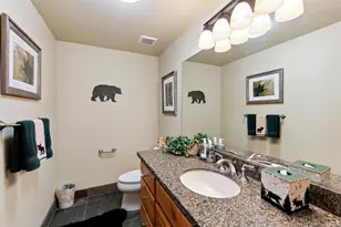 11711 Hope Ct, Truckee, CA 96161 - Photo 17