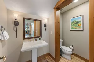 12381 Lookout Loop, Truckee, CA 96161 - Photo 17