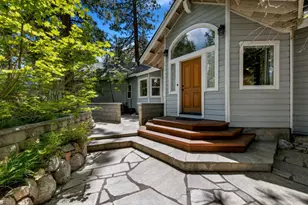 10454 Royal Crest Dr, Truckee, CA 96161 - Photo 5