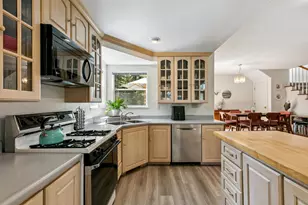 10454 Royal Crest Dr, Truckee, CA 96161 - Photo 9