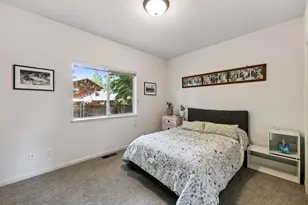 10454 Royal Crest Dr, Truckee, CA 96161 - Photo 17