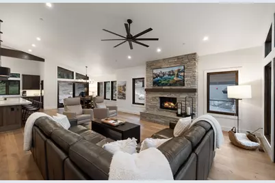 11936 Cavern Way, Truckee, CA 96161 - Photo 13