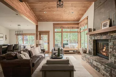 10108 Sagebrush Court, Truckee, CA 96161 - Photo 3