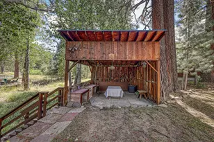 10584 Foxmead Ln, Truckee, CA 96161 - Photo 7