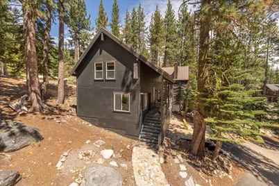 50638 Hemlock Court, Soda Springs, CA 95728 - Photo 5
