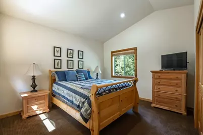 14737 Copenhagen Drive, Truckee, CA 96161 - Photo 15