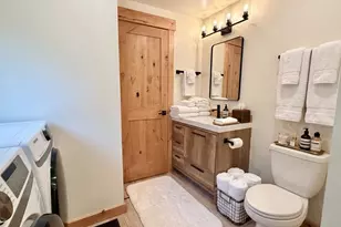 10664 Martis Dr, Truckee, CA 96161 - Photo 11