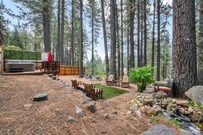 12211 E Sierra Drive, Truckee, CA 96161 - Photo 21