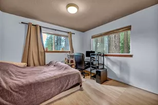 12211 E Sierra Dr, Truckee, CA 96161 - Photo 9