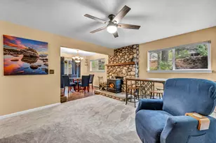 12211 E Sierra Dr, Truckee, CA 96161 - Photo 7