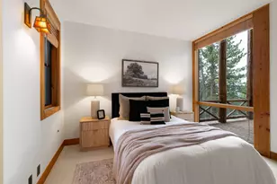 11910 Skislope Way, Truckee, CA 96161 - Photo 19