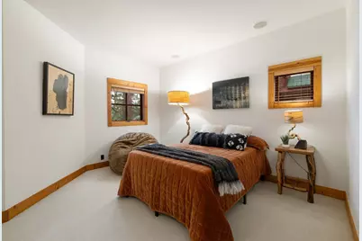 11910 Skislope Way, Truckee, CA 96161 - Photo 21