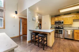 14062 Ski View Loop, Truckee, CA 96161 - Photo 9