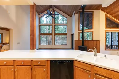 12837 Skiview Loop, Truckee, CA 96161 - Photo 17
