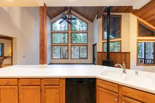 12837 Ski View Loop, Truckee, CA 96161 - Photo 17