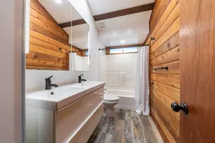 10618 Laurelwood Dr, Truckee, CA 96161 - Photo 13