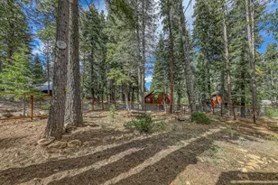 10618 Laurelwood Dr, Truckee, CA 96161 - Photo 25