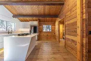 10618 Laurelwood Dr, Truckee, CA 96161 - Photo 9