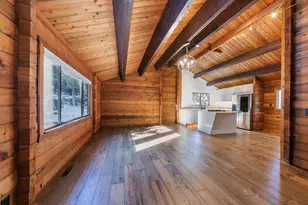 10618 Laurelwood Dr, Truckee, CA 96161 - Photo 3
