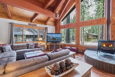 15948 Northwoods Boulevard, Truckee, CA 96161 - Photo 5