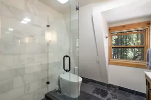 10080 Blue Jay Ln, Truckee, CA 96161 - Photo 13