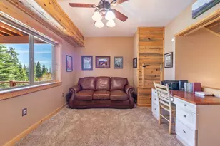 14240 Skislope Way, Truckee, CA 96161 - Photo 17