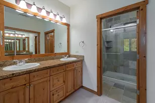 10863 Cinnabar Way, Truckee, CA 96161 - Photo 21