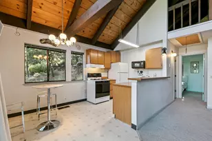 10455 Royal Crest Dr, Truckee, CA 96161 - Photo 9