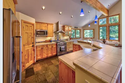 2107 Eagle Feather, Truckee, CA 96161 - Photo 9