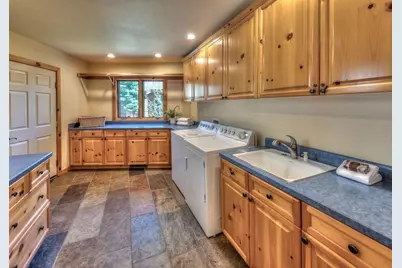 2107 Eagle Feather, Truckee, CA 96161 - Photo 25
