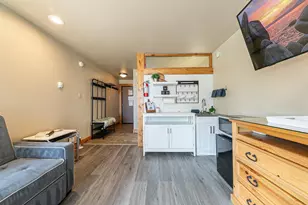 2000 N Village Dr, Truckee, CA 96161 - Photo 7