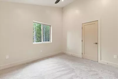 17013 Skislope Way, Truckee, CA 96161 - Photo 25