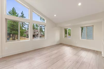 17013 Skislope Way, Truckee, CA 96161 - Photo 11