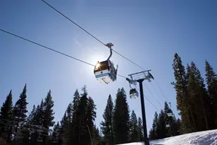 2000 N Village Dr, Truckee, CA 96161 - Photo 25