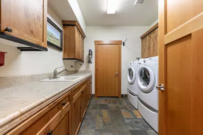11724 Hope Court #A, Truckee, CA 96161 - Photo 37