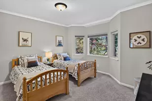 10454 Royal Crest Dr, Truckee, CA 96161 - Photo 29