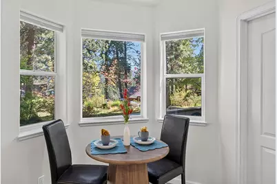 10454 Royal Crest Drive, Truckee, CA 96161 - Photo 19