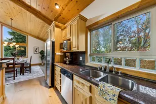 13331 Hillside Dr, Truckee, CA 96161 - Photo 17