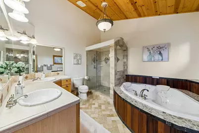 13331 Hillside Drive, Truckee, CA 96161 - Photo 25