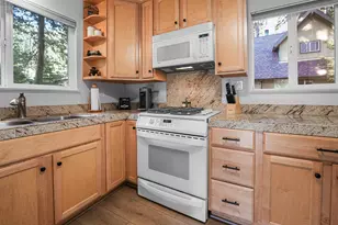 16550 Salmon St, Truckee, CA 96161 - Photo 7