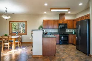 16725 Skislope Way, Truckee, CA 96161 - Photo 9