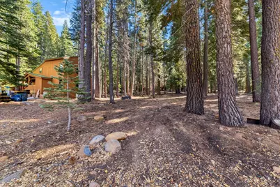 15391 Northwoods Boulevard, Truckee, CA 96161 - Photo 11