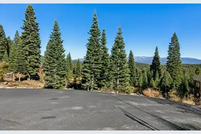 13179 Skislope Way, Truckee, CA 96161 - Photo 15