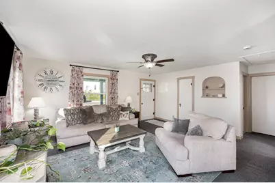 9 E Silver Street, Wapakoneta, OH 45895 - Photo 7