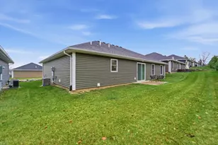 221 Falcon St, Bellefontaine, OH 43311 - Photo 37